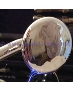 Radium curved throat electrode